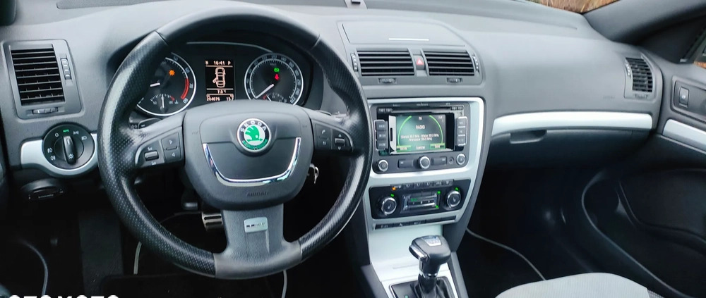 Skoda Octavia cena 35500 przebieg: 204000, rok produkcji 2011 z Margonin małe 301